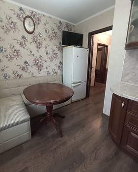 1-к квартира, вторичка, 42м2, 1/10 этаж