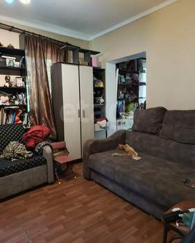 4-к квартира, вторичка, 63м2, 1/1 этаж