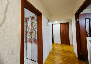 4-к квартира, вторичка, 97м2, 1/9 этаж