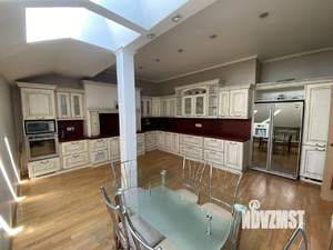 4-к квартира, вторичка, 200м2, 10/10 этаж