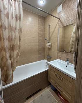 Студия квартира, вторичка, 71м2, 10/11 этаж