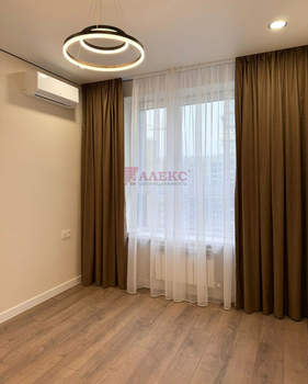 2-к квартира, вторичка, 56м2, 8/13 этаж