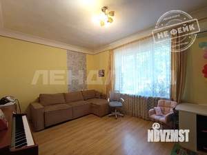 2-к квартира, вторичка, 57м2, 1/3 этаж