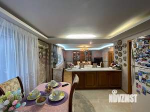 4-к квартира, вторичка, 158м2, 1/9 этаж