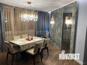 3-к квартира, вторичка, 180м2, 19/32 этаж