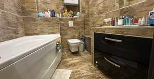 3-к квартира, вторичка, 79м2, 10/19 этаж