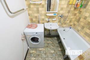 2-к квартира, вторичка, 64м2, 11/17 этаж