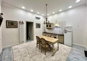 2-к квартира, вторичка, 77м2, 2/4 этаж