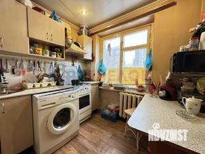 4-к квартира, вторичка, 60м2, 5/5 этаж