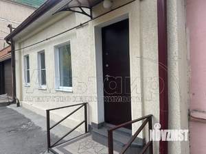 3-к квартира, вторичка, 70м2, 1/1 этаж