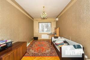 4-к квартира, вторичка, 170м2, 3/3 этаж