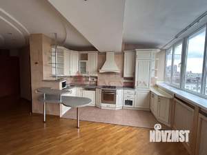 4-к квартира, вторичка, 213м2, 7/8 этаж