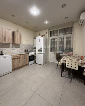 3-к квартира, вторичка, 91м2, 1/20 этаж