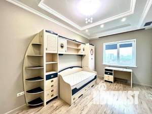 3-к квартира, вторичка, 100м2, 11/24 этаж