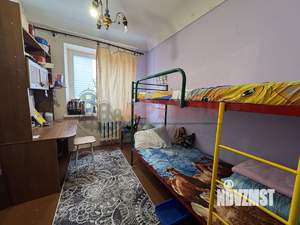 4-к квартира, вторичка, 60м2, 5/5 этаж