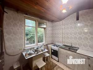 3-к квартира, вторичка, 57м2, 1/2 этаж