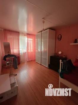 2-к квартира, вторичка, 54м2, 1/9 этаж