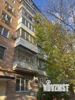 3-к квартира, вторичка, 65м2, 1/1 этаж