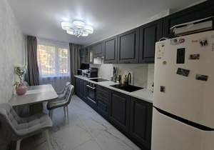 3-к квартира, вторичка, 65м2, 1/10 этаж