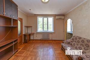 3-к квартира, вторичка, 42м2, 2/2 этаж