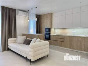 4-к квартира, вторичка, 110м2, 7/25 этаж