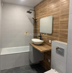 3-к квартира, вторичка, 65м2, 12/18 этаж