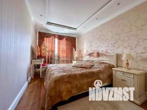 3-к квартира, вторичка, 84м2, 10/18 этаж