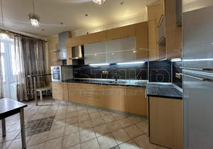3-к квартира, вторичка, 104м2, 8/10 этаж