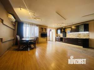 2-к квартира, вторичка, 72м2, 9/10 этаж