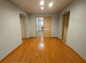 4-к квартира, вторичка, 105м2, 4/10 этаж