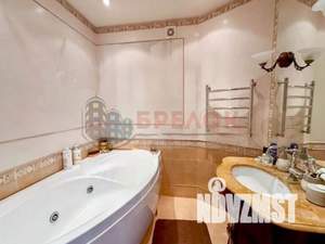 3-к квартира, вторичка, 84м2, 10/18 этаж