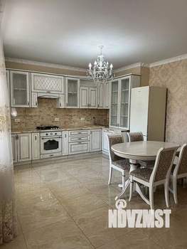 3-к квартира, вторичка, 74м2, 2/22 этаж