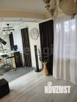 2-к квартира, вторичка, 63м2, 1/9 этаж