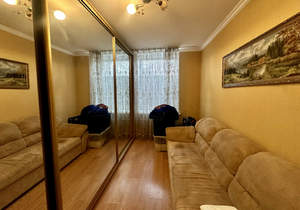 3-к квартира, вторичка, 65м2, 1/6 этаж