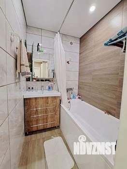 2-к квартира, вторичка, 63м2, 1/10 этаж