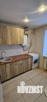 2-к квартира, вторичка, 42м2, 1/5 этаж