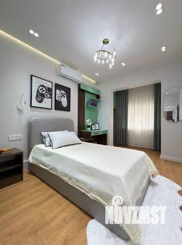 3-к квартира, вторичка, 84м2, 10/18 этаж