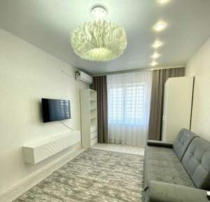 1-к квартира, вторичка, 42м2, 10/18 этаж