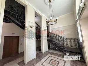 3-к квартира, вторичка, 112м2, 6/6 этаж