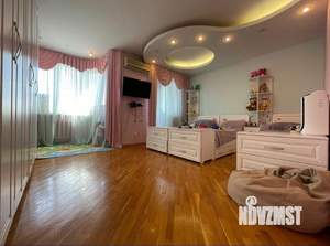 3-к квартира, вторичка, 110м2, 9/10 этаж