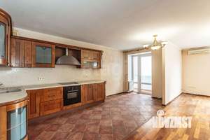 4-к квартира, вторичка, 111м2, 4/16 этаж