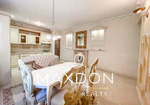 4-к квартира, вторичка, 180м2, 2/4 этаж