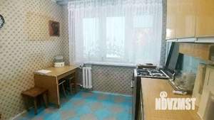 3-к квартира, вторичка, 60м2, 1/9 этаж