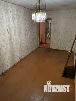 2-к квартира, вторичка, 43м2, 1/5 этаж