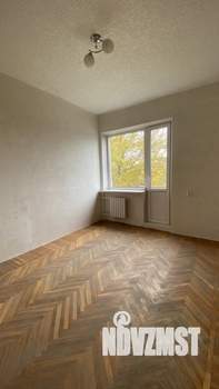 2-к квартира, вторичка, 40м2, 3/3 этаж