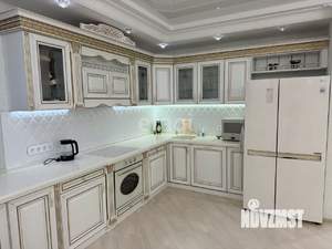3-к квартира, вторичка, 100м2, 20/25 этаж