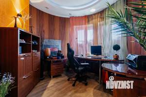 4-к квартира, вторичка, 170м2, 4/5 этаж