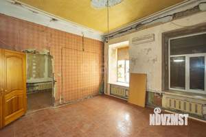 3-к квартира, вторичка, 74м2, 1/2 этаж