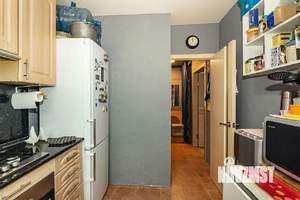 2-к квартира, вторичка, 56м2, 1/4 этаж