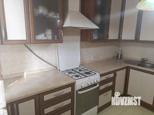 2-к квартира, вторичка, 54м2, 1/10 этаж